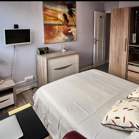 Chambres A Louer Dans Appartement Balcon - Wifi - Parking Gratuit Невер Экстерьер фото