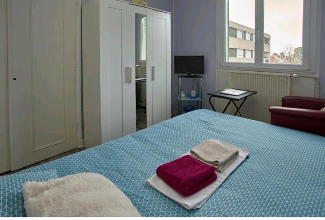 Chambres A Louer Dans Appartement Balcon - Wifi - Parking Gratuit Невер Экстерьер фото