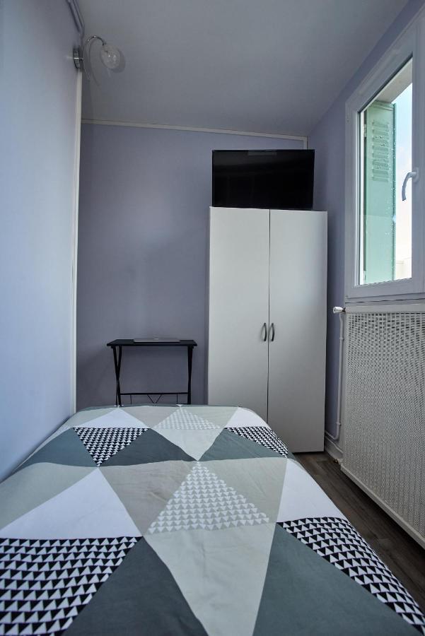 Chambres A Louer Dans Appartement Balcon - Wifi - Parking Gratuit Невер Экстерьер фото